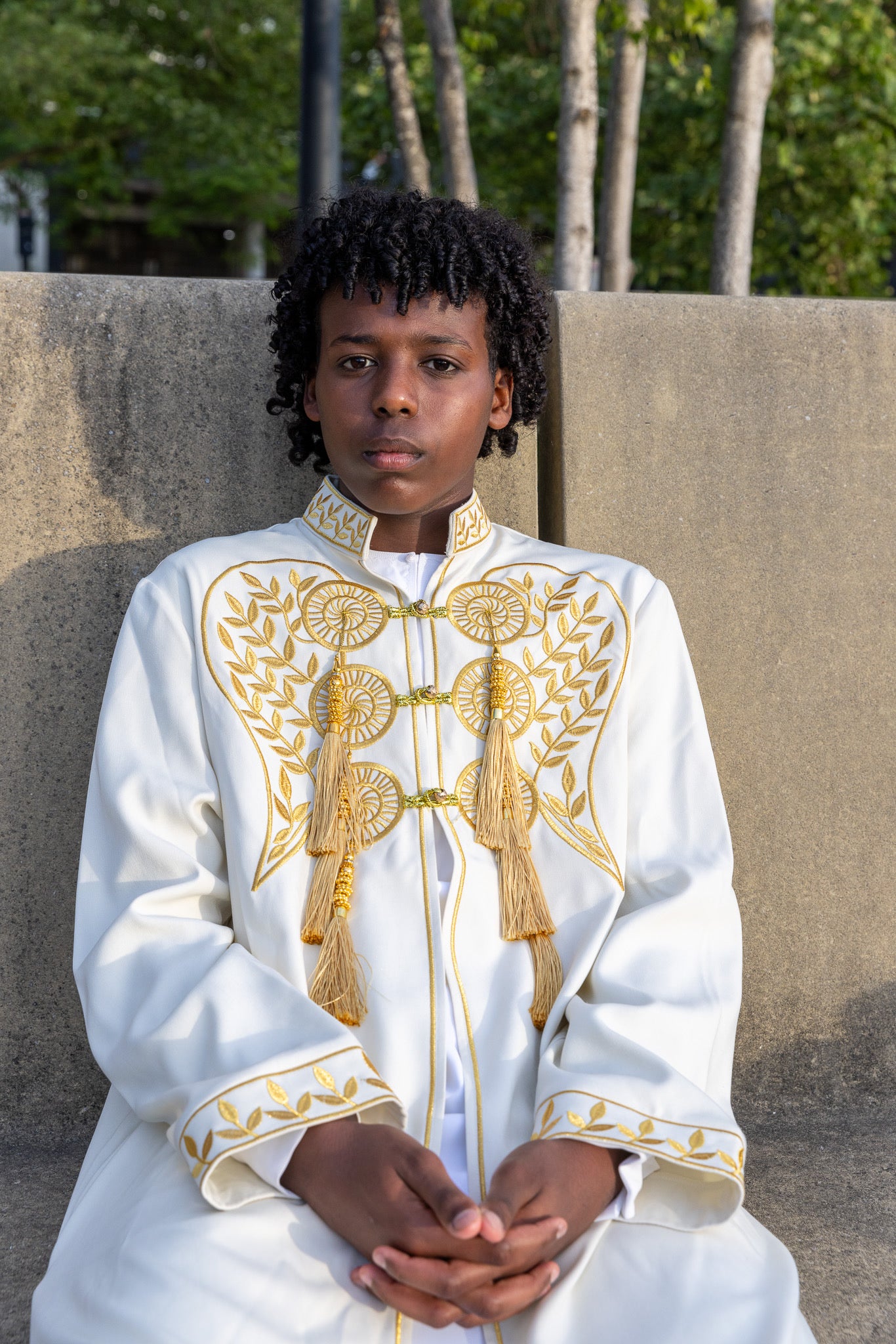 Off-White/Gold Somali Jouke