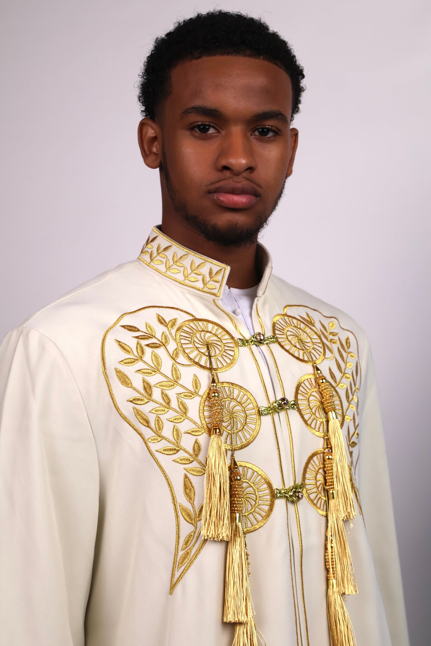 Off-White/Gold Somali Jouke